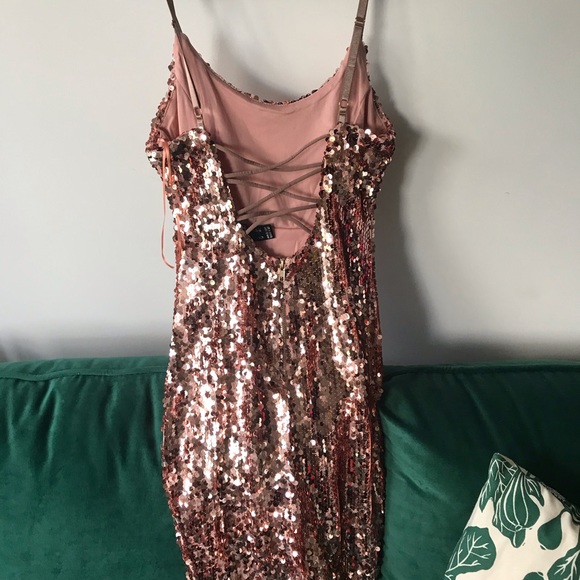 Party dress - Picture 2 of 2